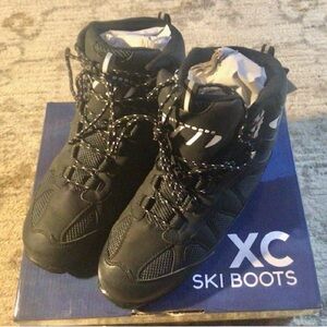 Whitewoods 602 (302) Thinsulate XC Ski Boots Men’s EU 42 / US 9 cross county NIB